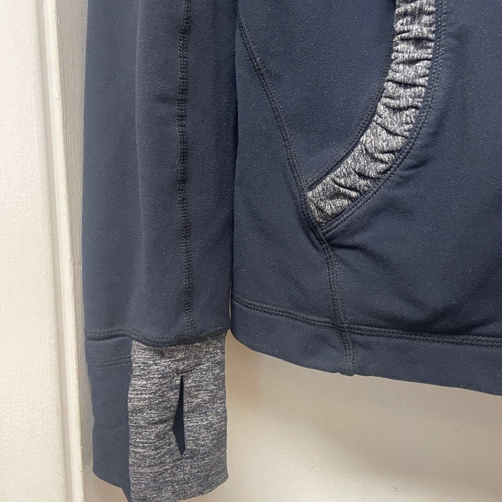 Lululemon Run Back On Track Pullover Hoodie Ponytail Hole - Picture 7 of 11